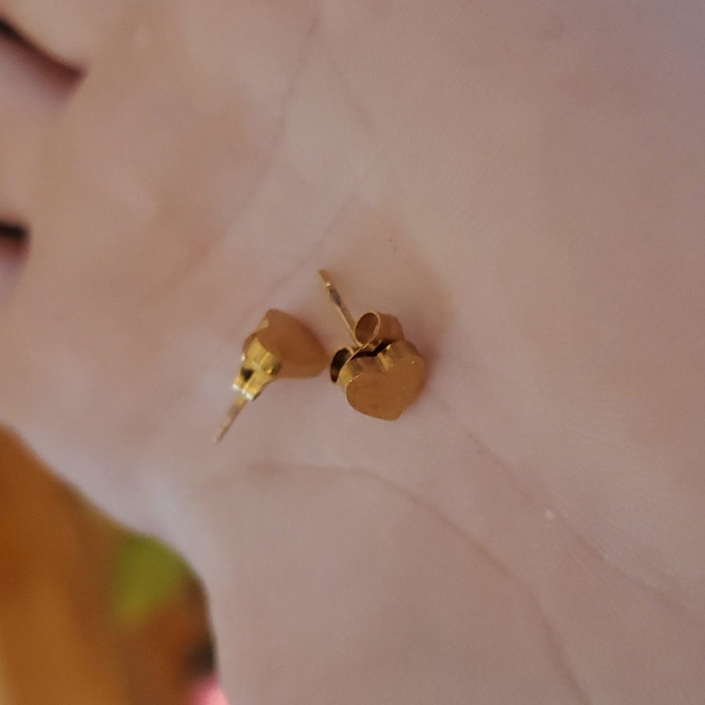 Cute Gold Heart Earrings